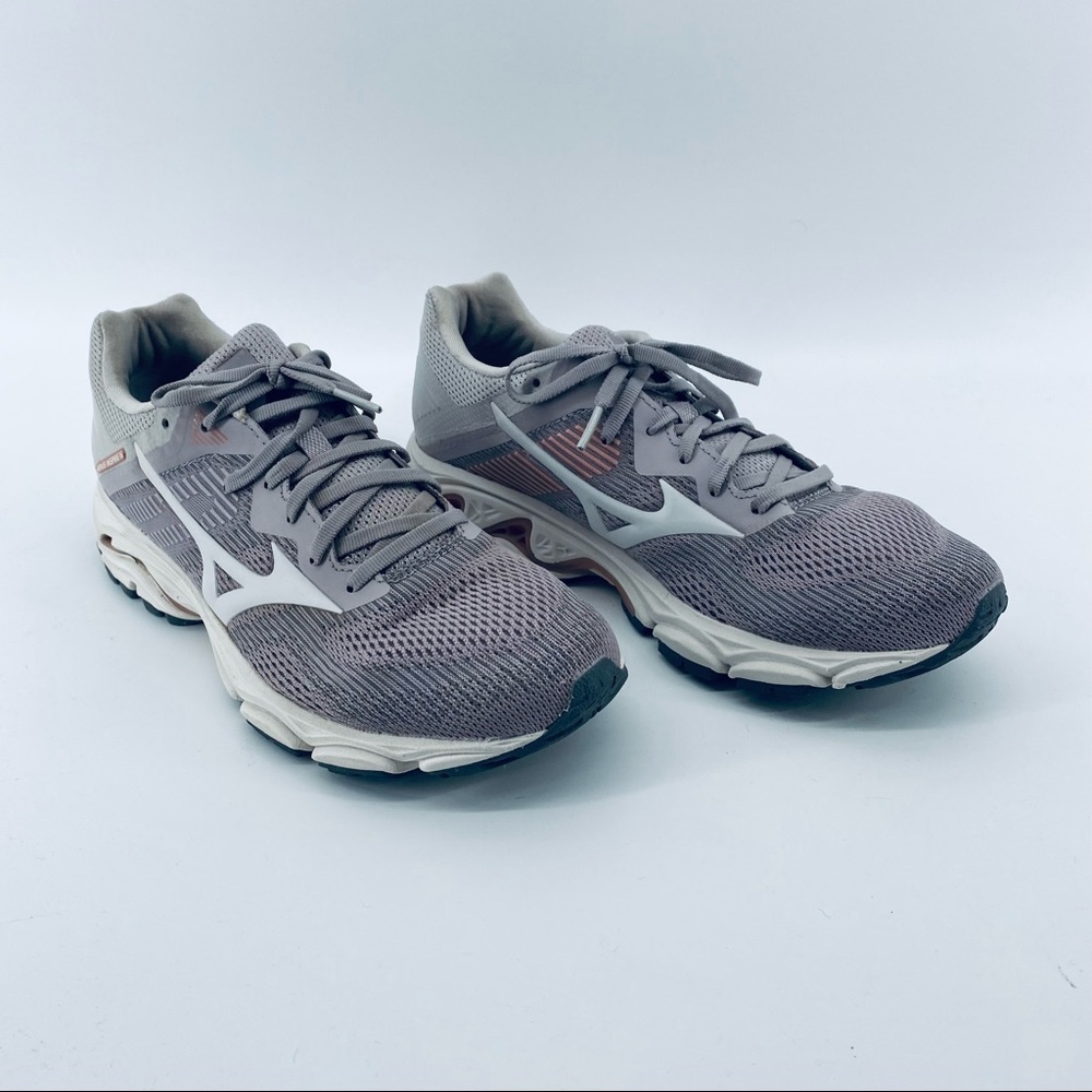 Mizuno Wave Inspire 16 Superflex Running Shoes Women's Size US 9 Gray Peach - Picture 2 of 12